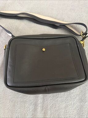 Madewell Black Leather Messenger Bag s/m size